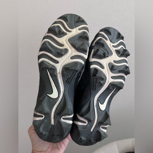 Nike Alpha Fastflex Football Cleats Size 2.5 Youth - Black - Picture 2 of 4